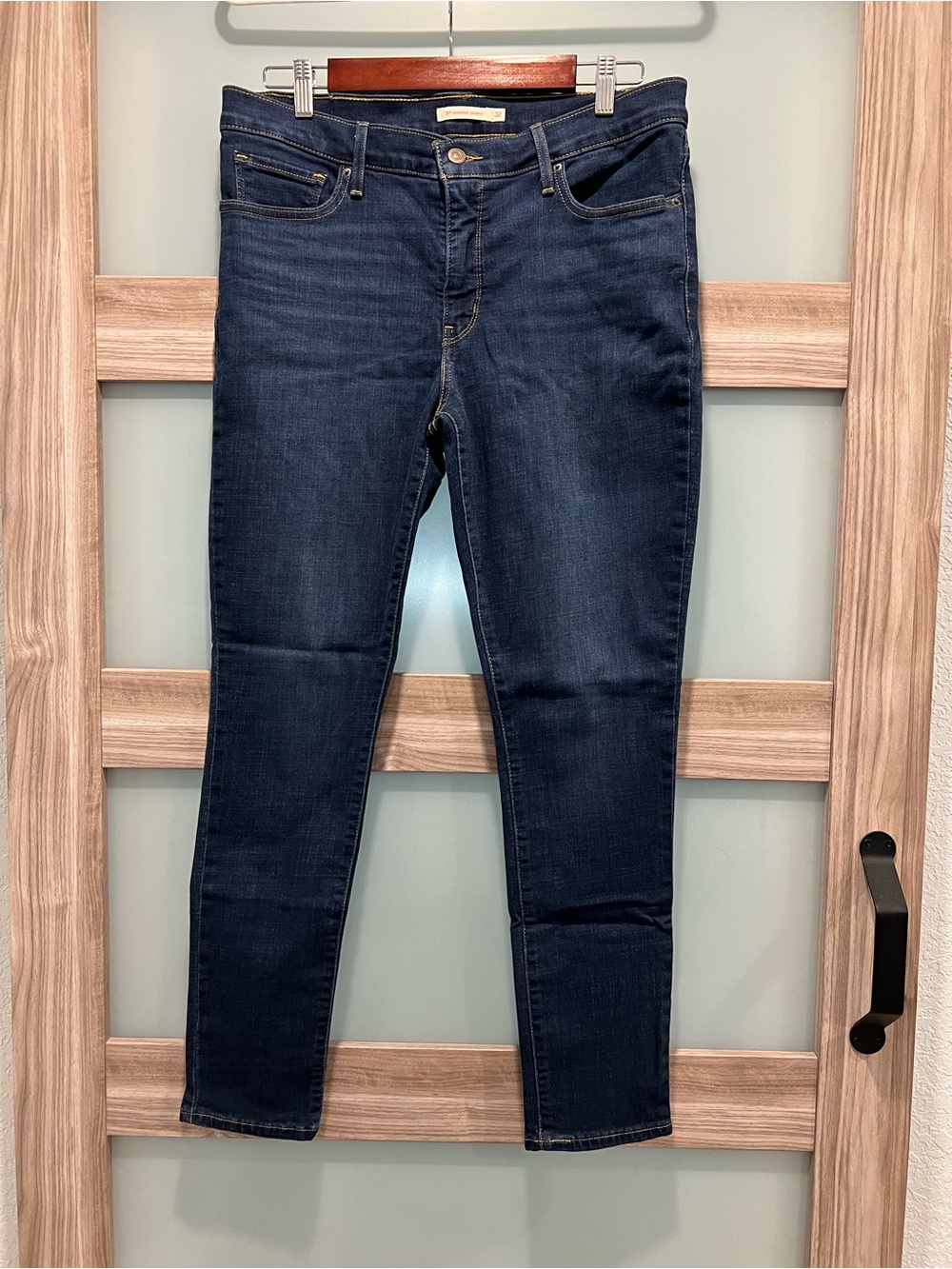 Levi’s | 311 Shaping Skinny Jeans Dark Wash Blue